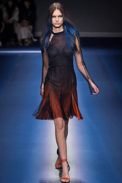 Look 46